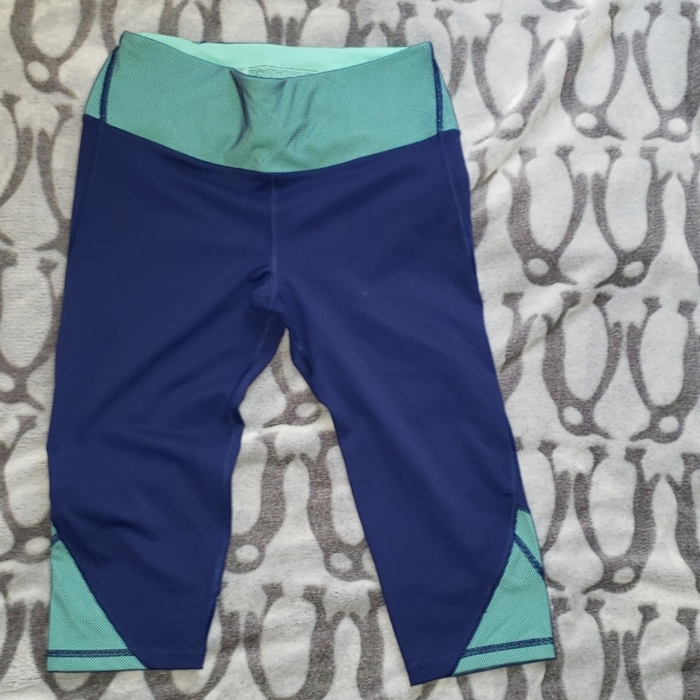 Victoria's Secret knockout cropped pant